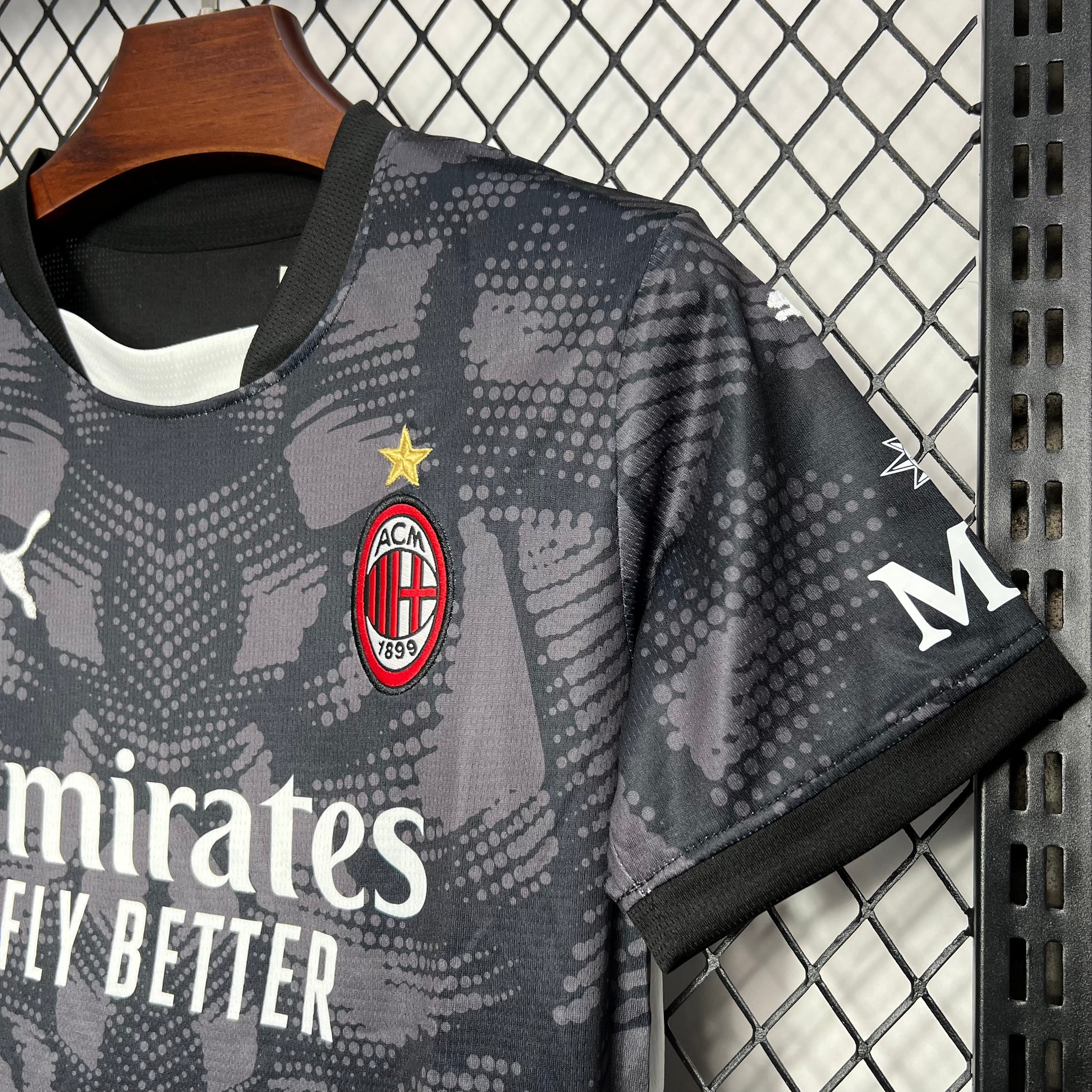 Milan 2024/25 Goalkeeper - Child