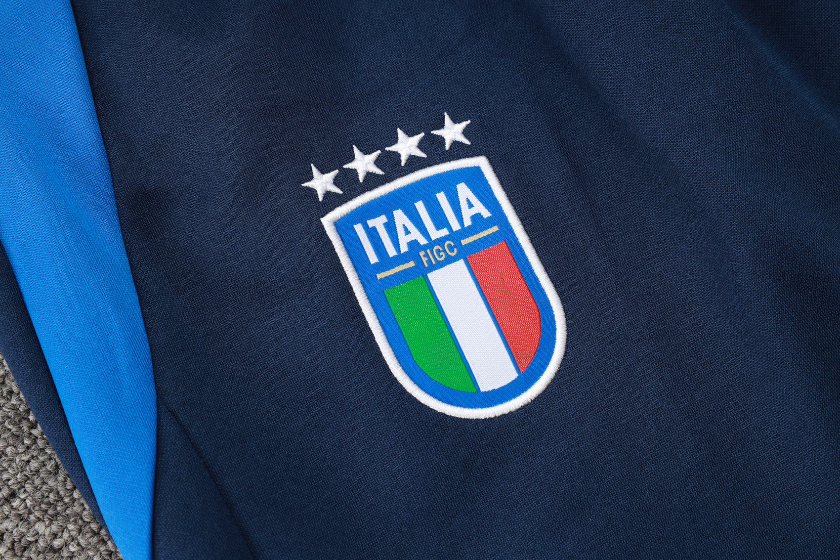 Chándal Italia azul con capucha 2024/2025