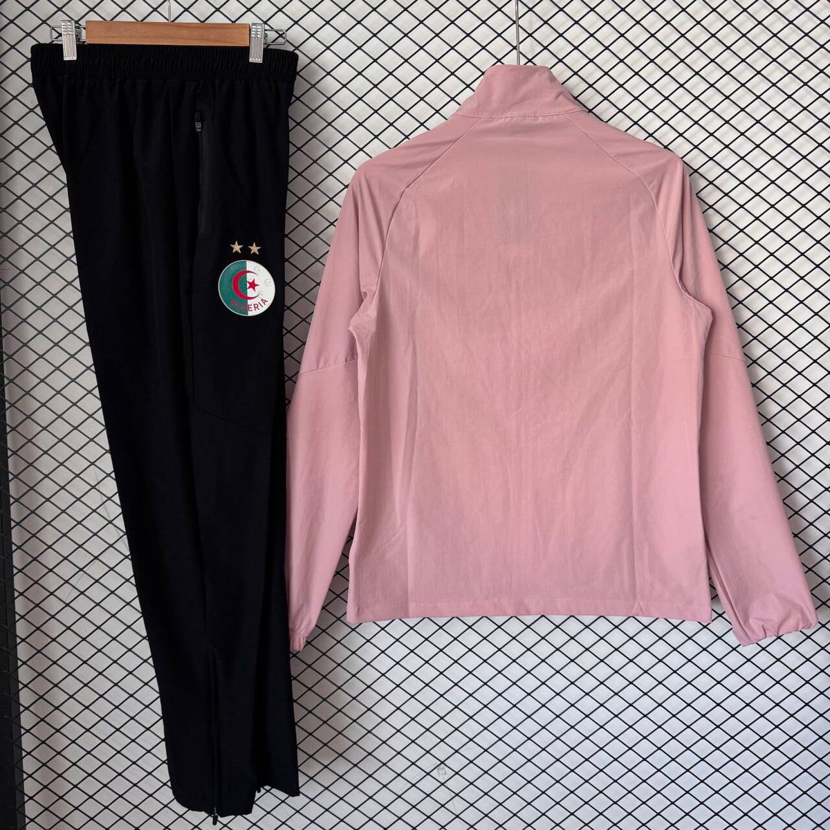 Tuta Algeria Rosa e Nero 2027