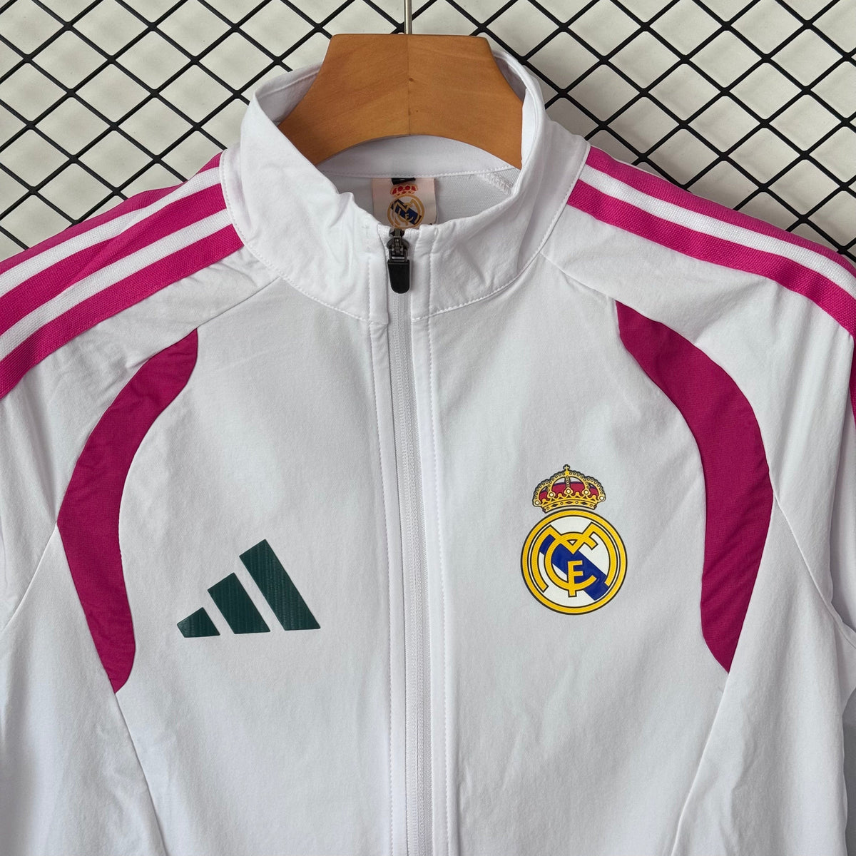 Tuta Real Madrid Bianco e Verde 2027