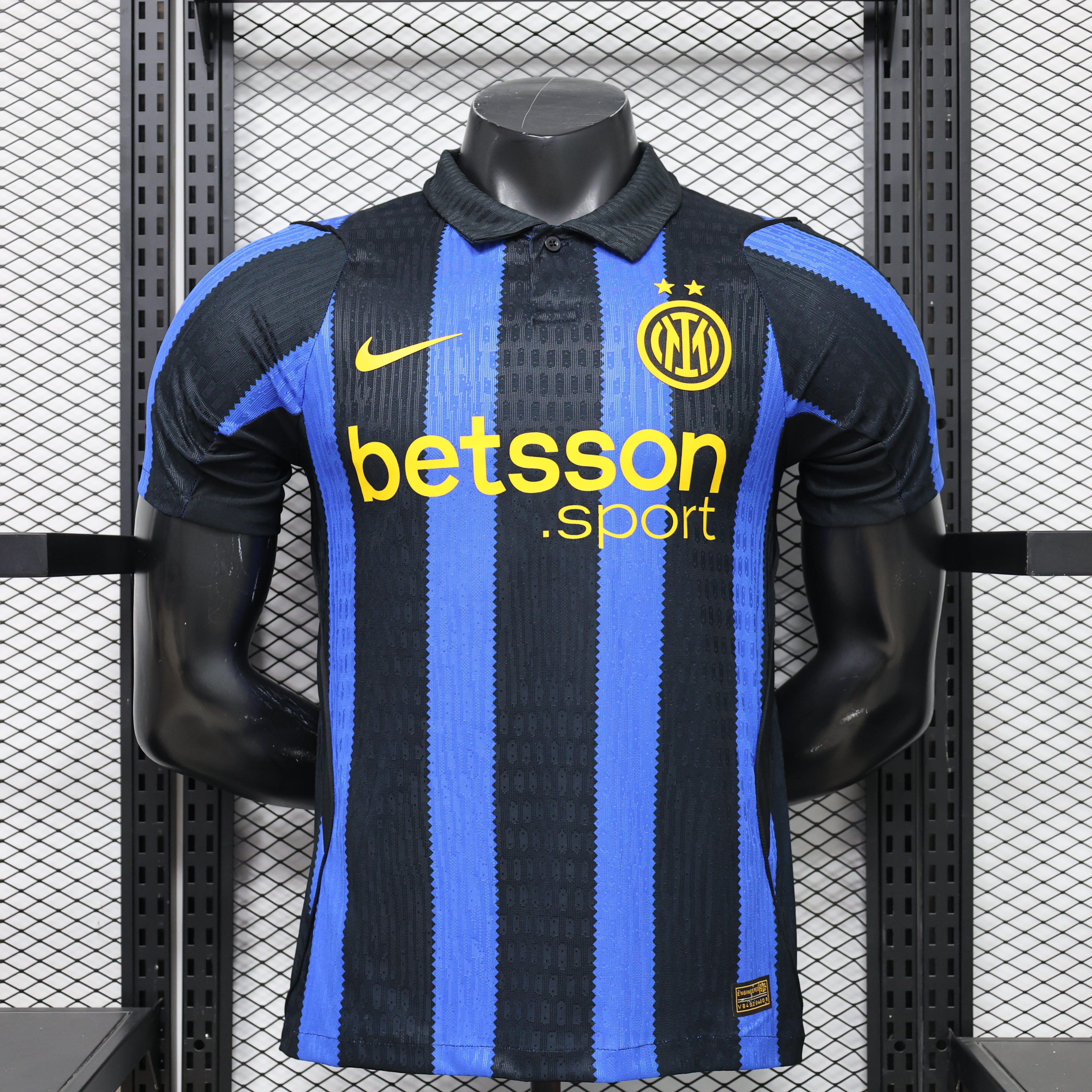 Inter home 26-27