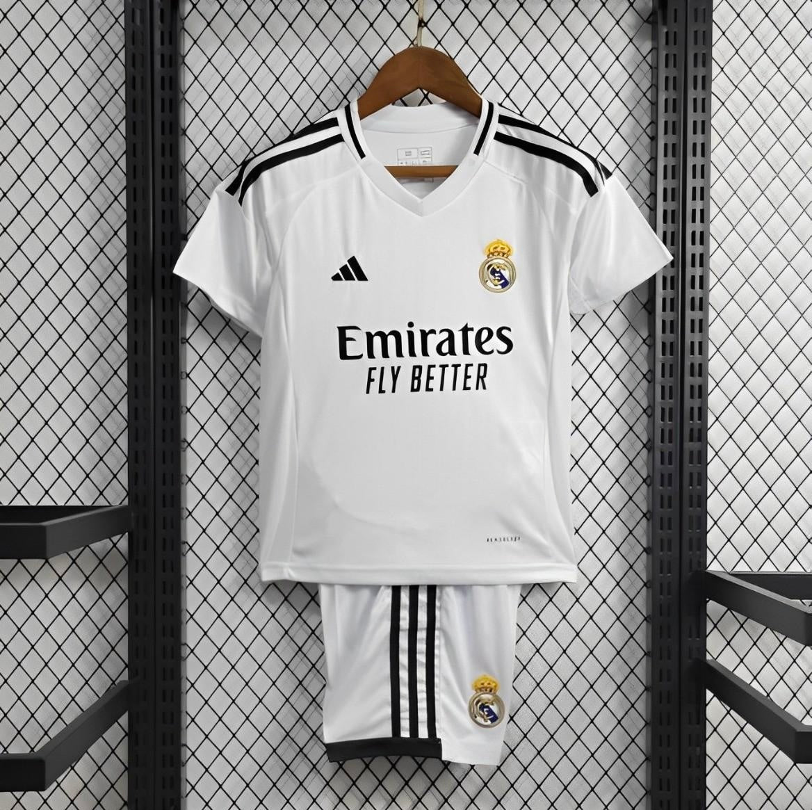 Equipación primera equipación Real Madrid 2024/2025 NIÑO