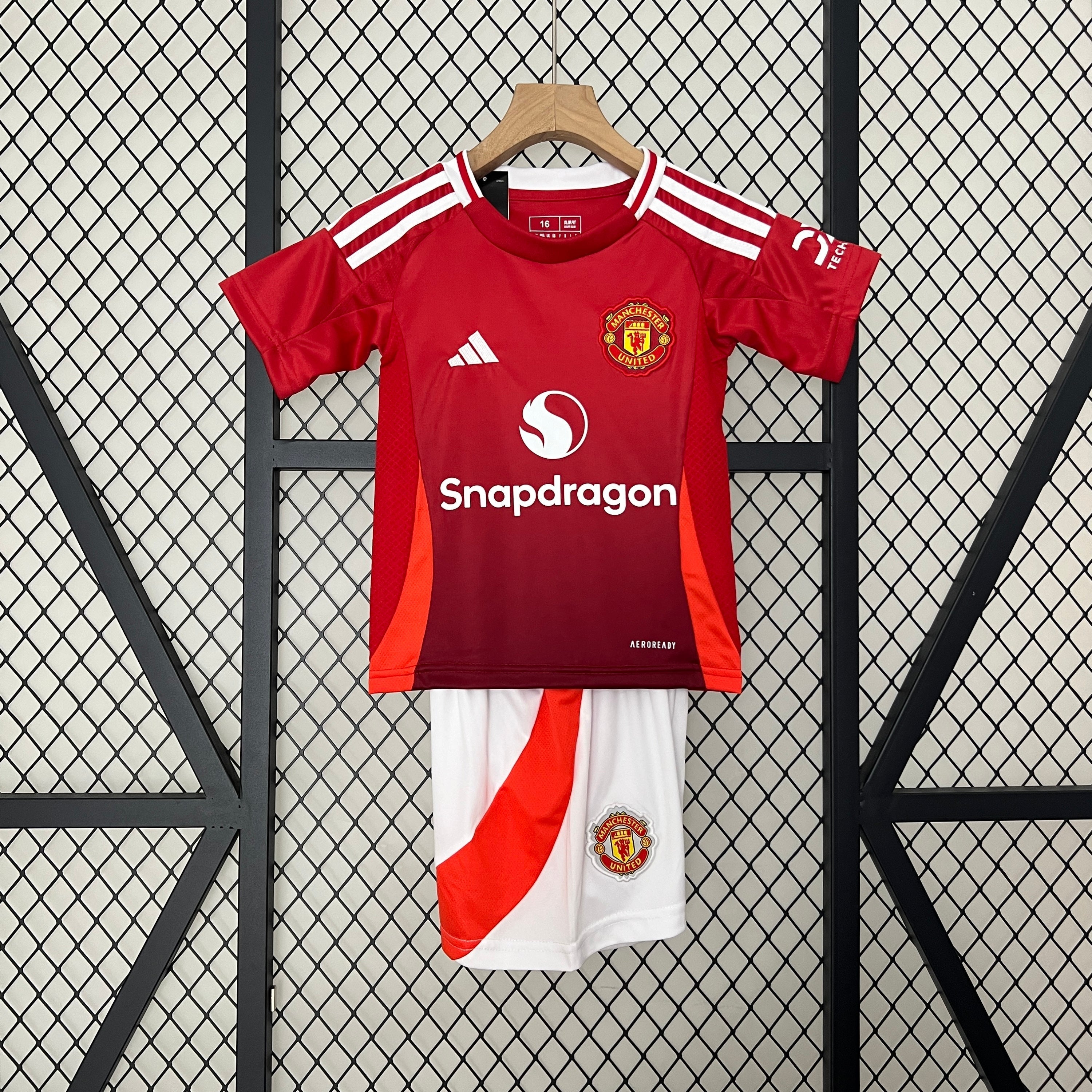 Manchester United Local 2024/2025 infantil