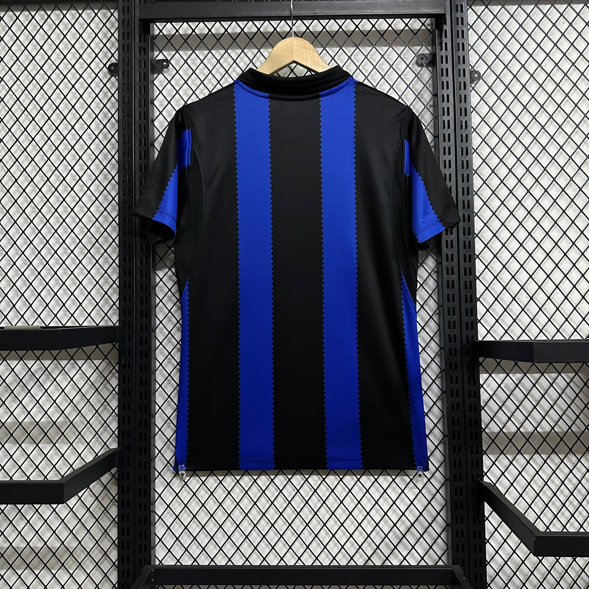 Inter home 26-27