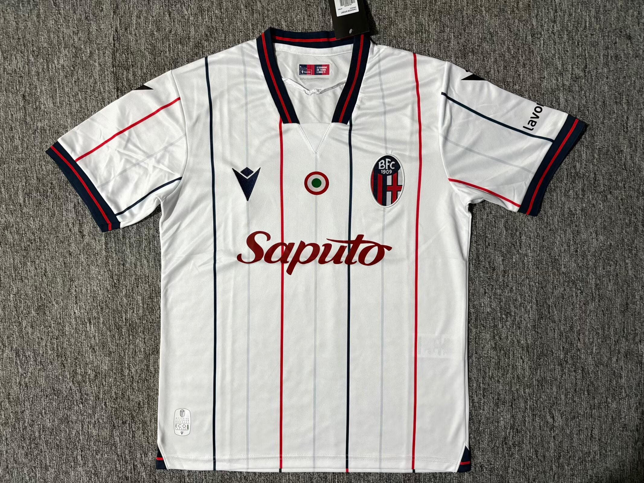 Bologna away 2025/2026