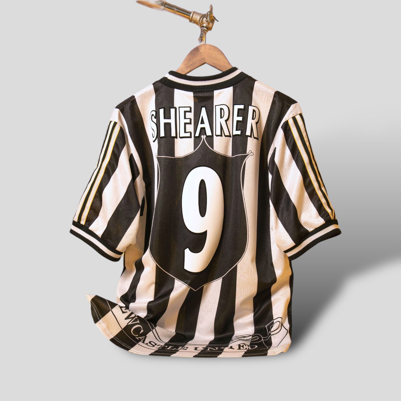 Newcastle - Shearer 1997-1998