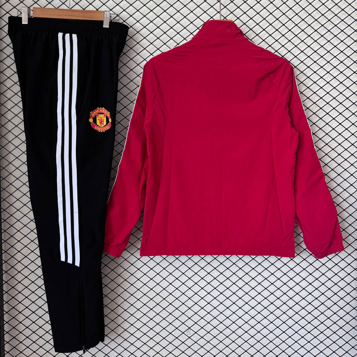 Tuta Manchester United Rosso e Nero 2027