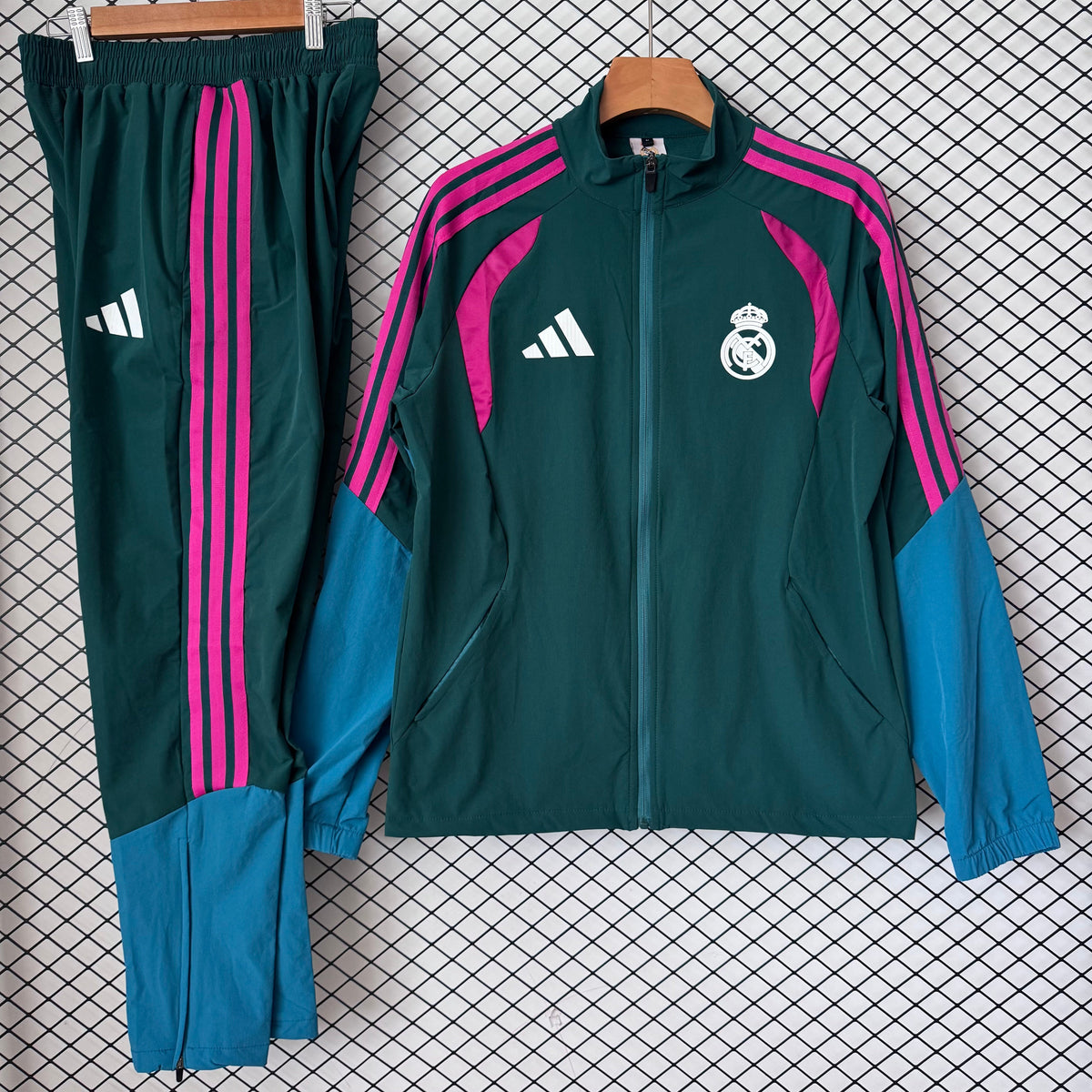 Tuta Real Madrid Verde 2027