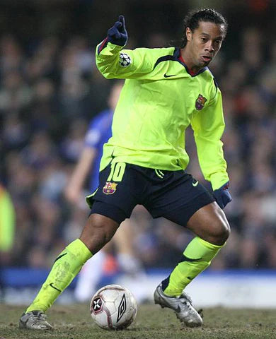 Ronaldinho - Barcelona 2005-2006 away