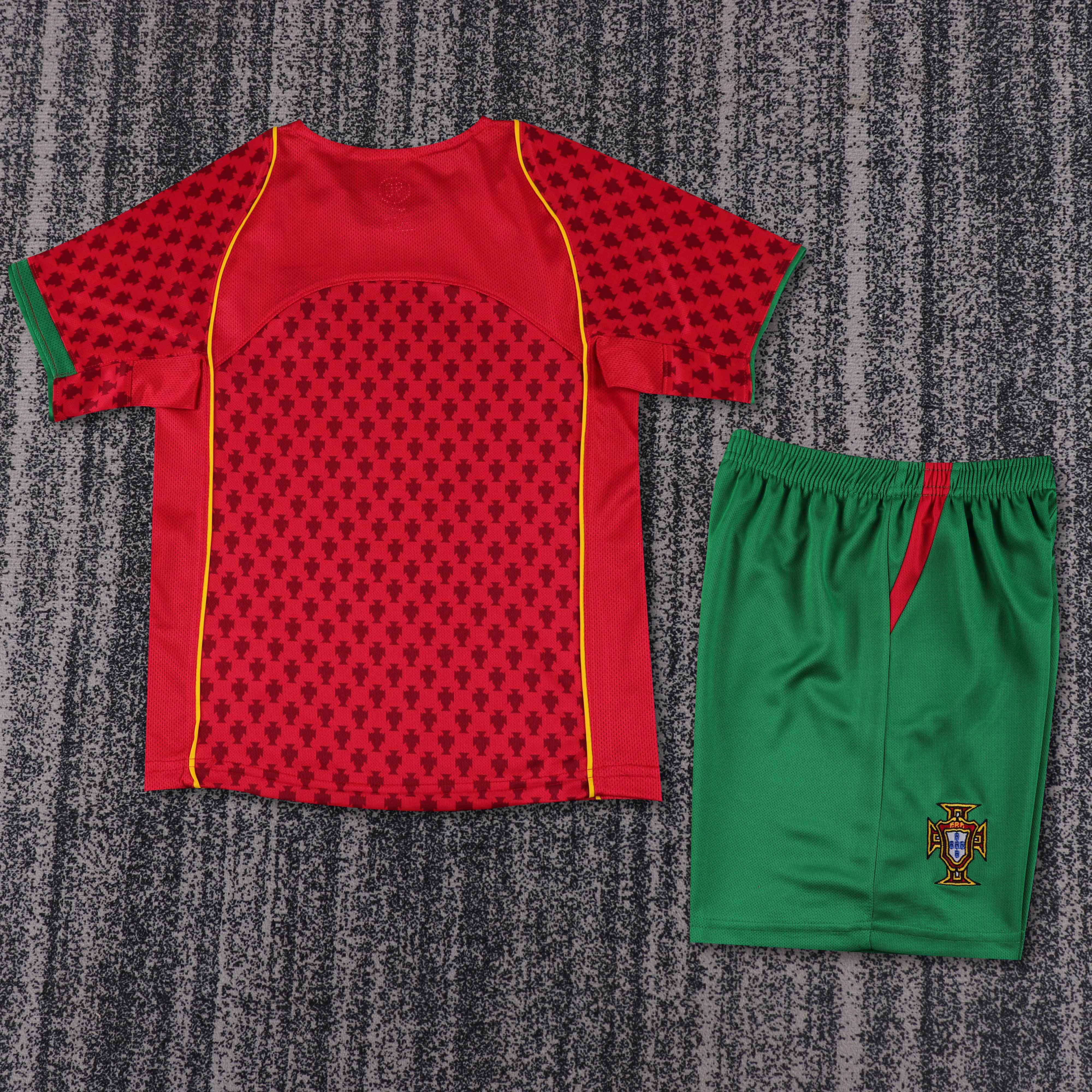 Portogallo Retro 2004 Bambino