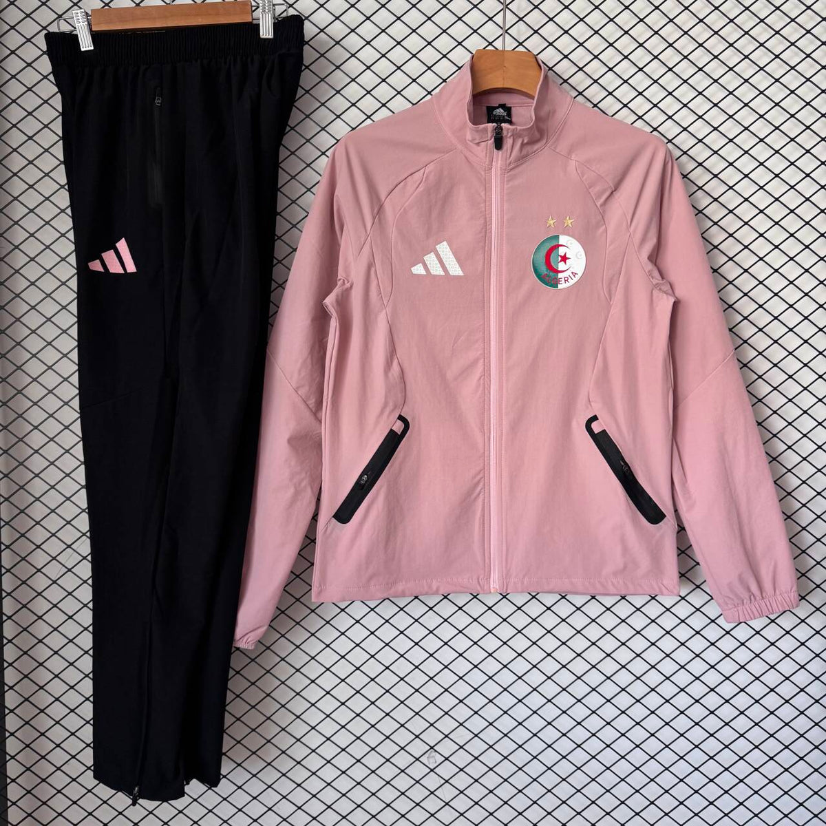 Tuta Algeria Rosa e Nero 2027