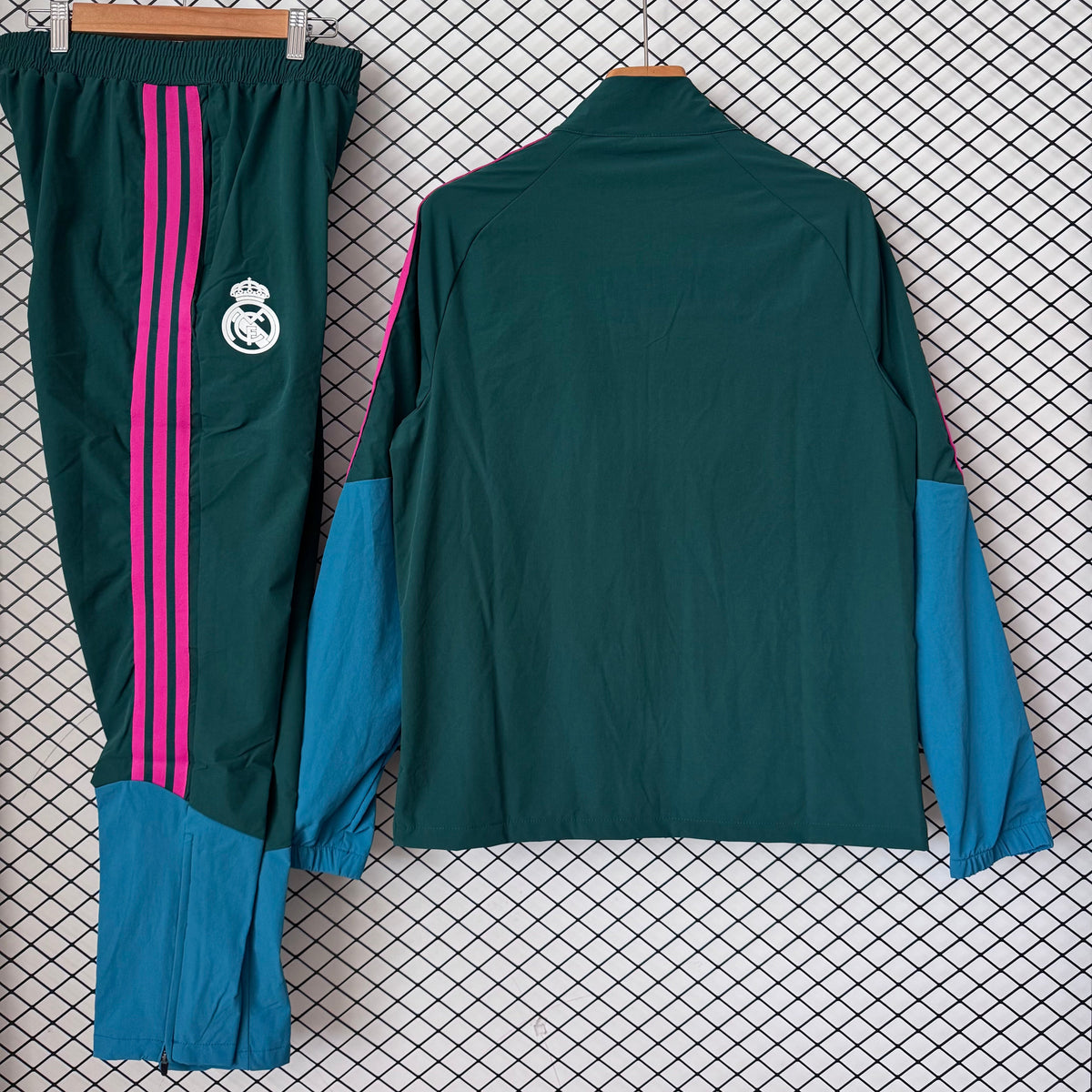 Tuta Real Madrid Verde 2027