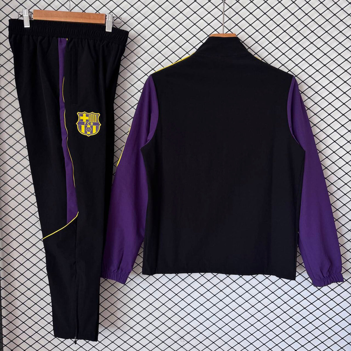 Tuta Barcellona Nero e Viola 2027