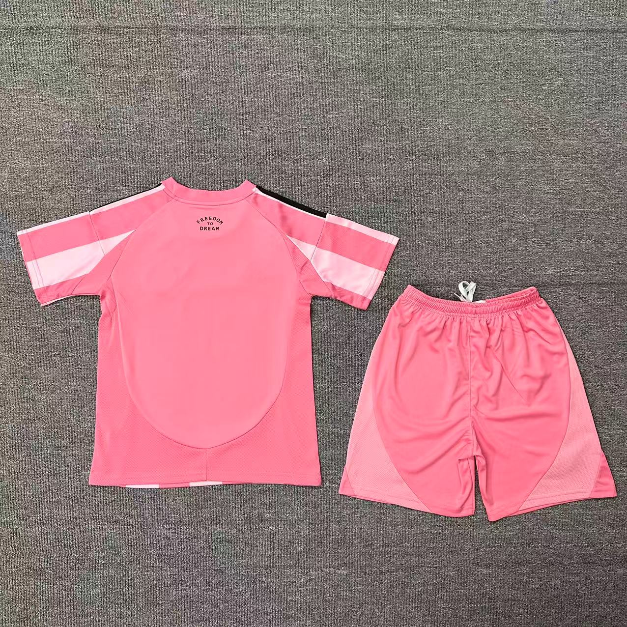 Milan Home Kids 2024/2025