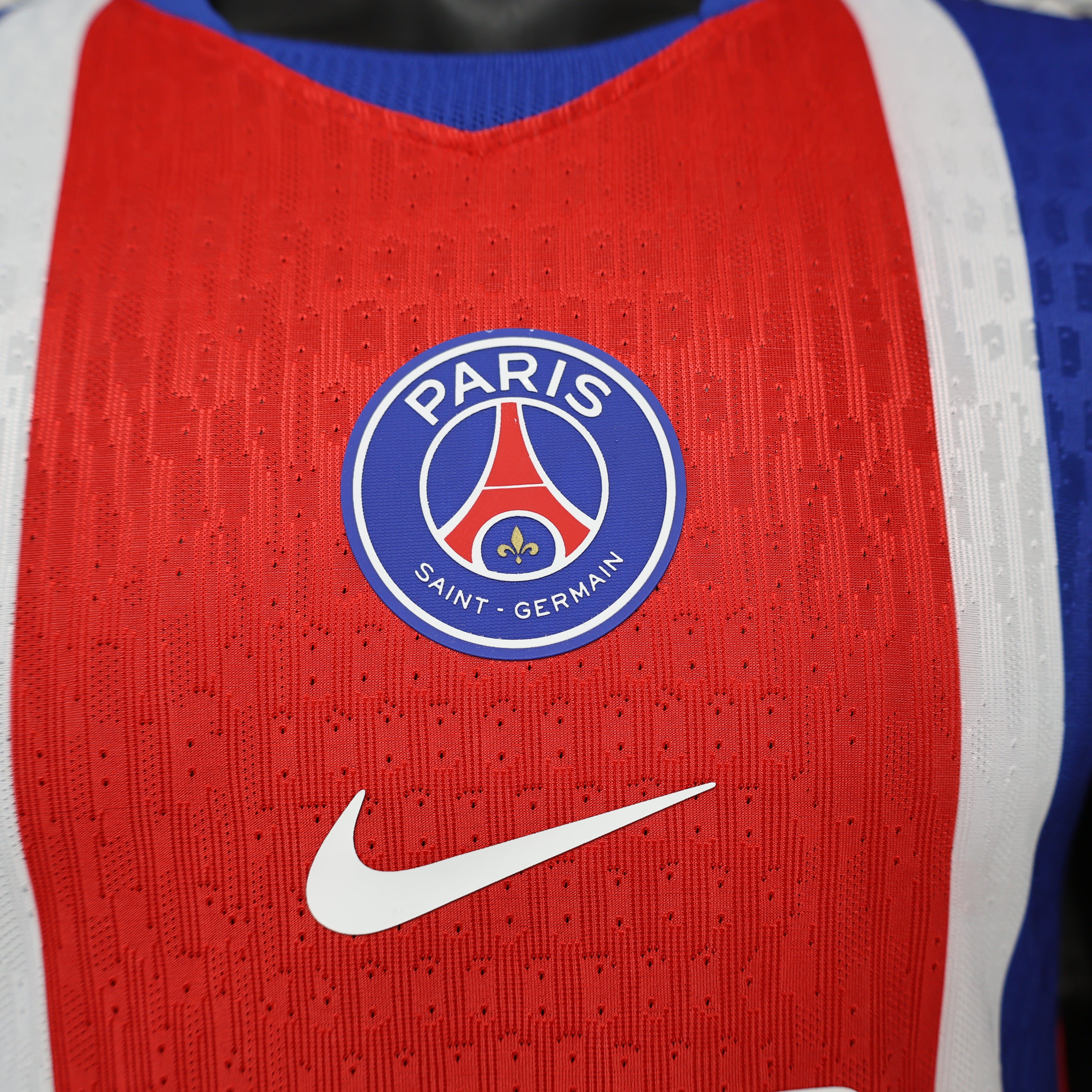 Paris Saint Germain home 26-27
