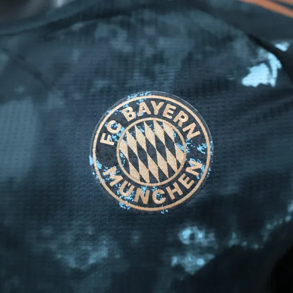 Bayern Munchen away 24/25