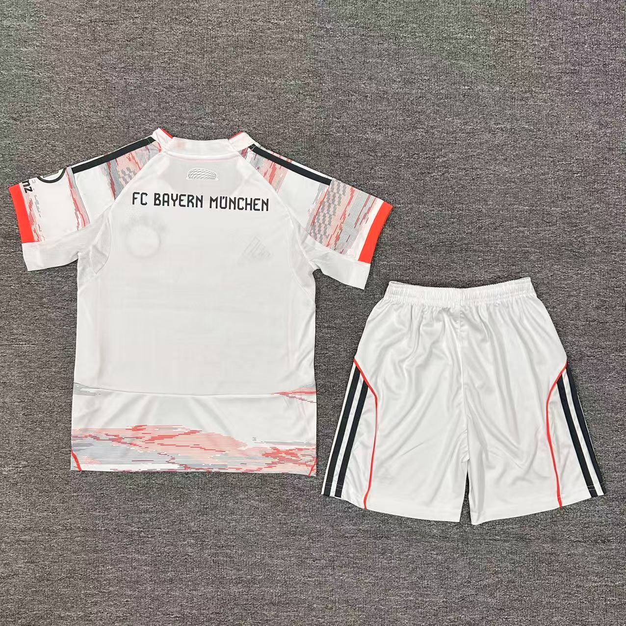 Milán Local Infantil 2024/2025