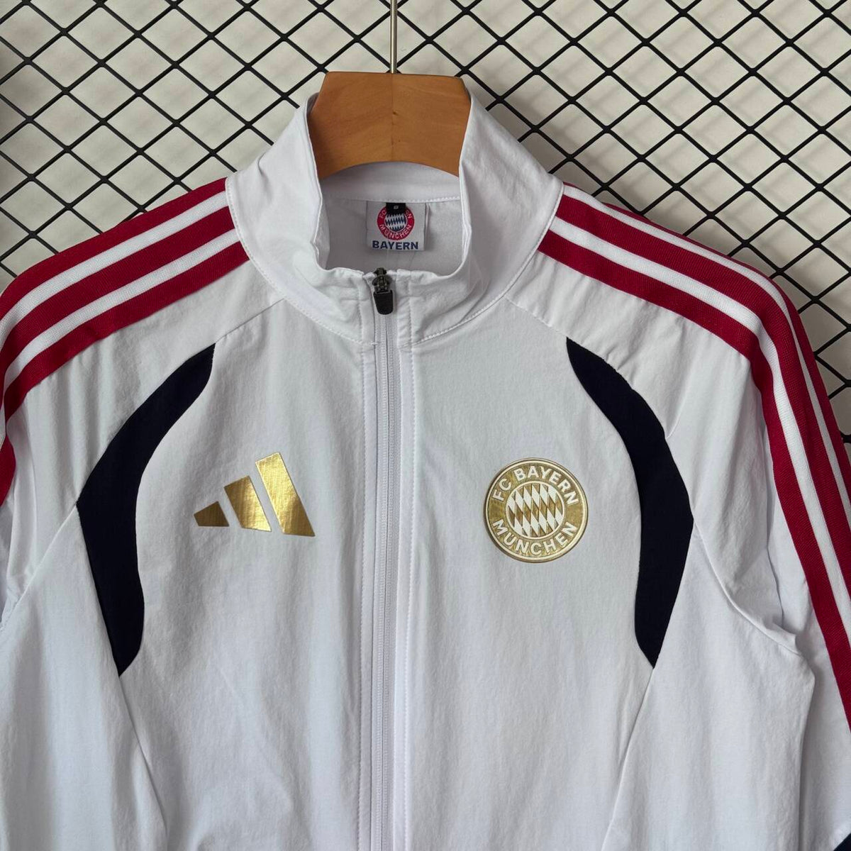 Tuta Bayern Monaco Bianco 2027