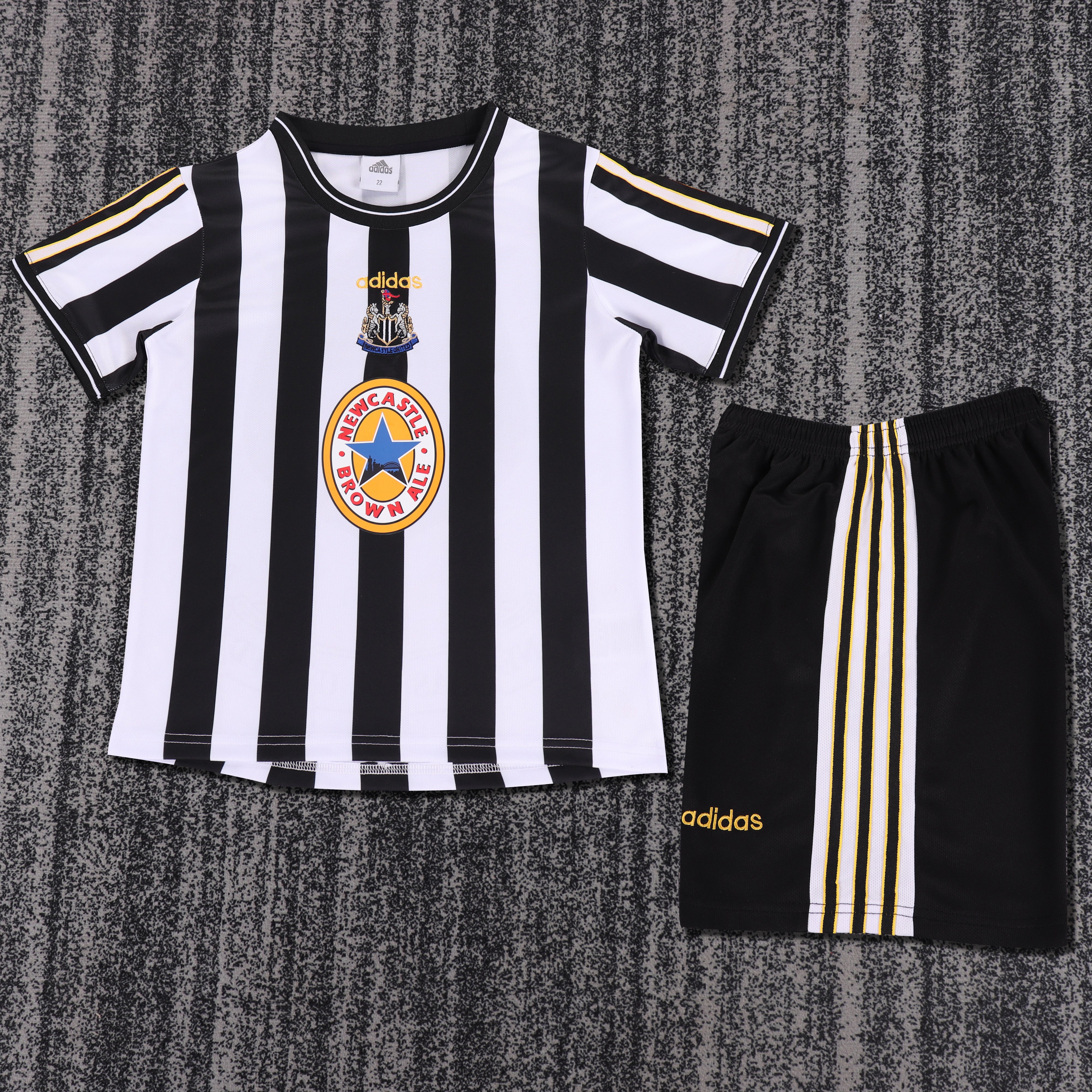 Newcastle Retro 1997/99 Bambino