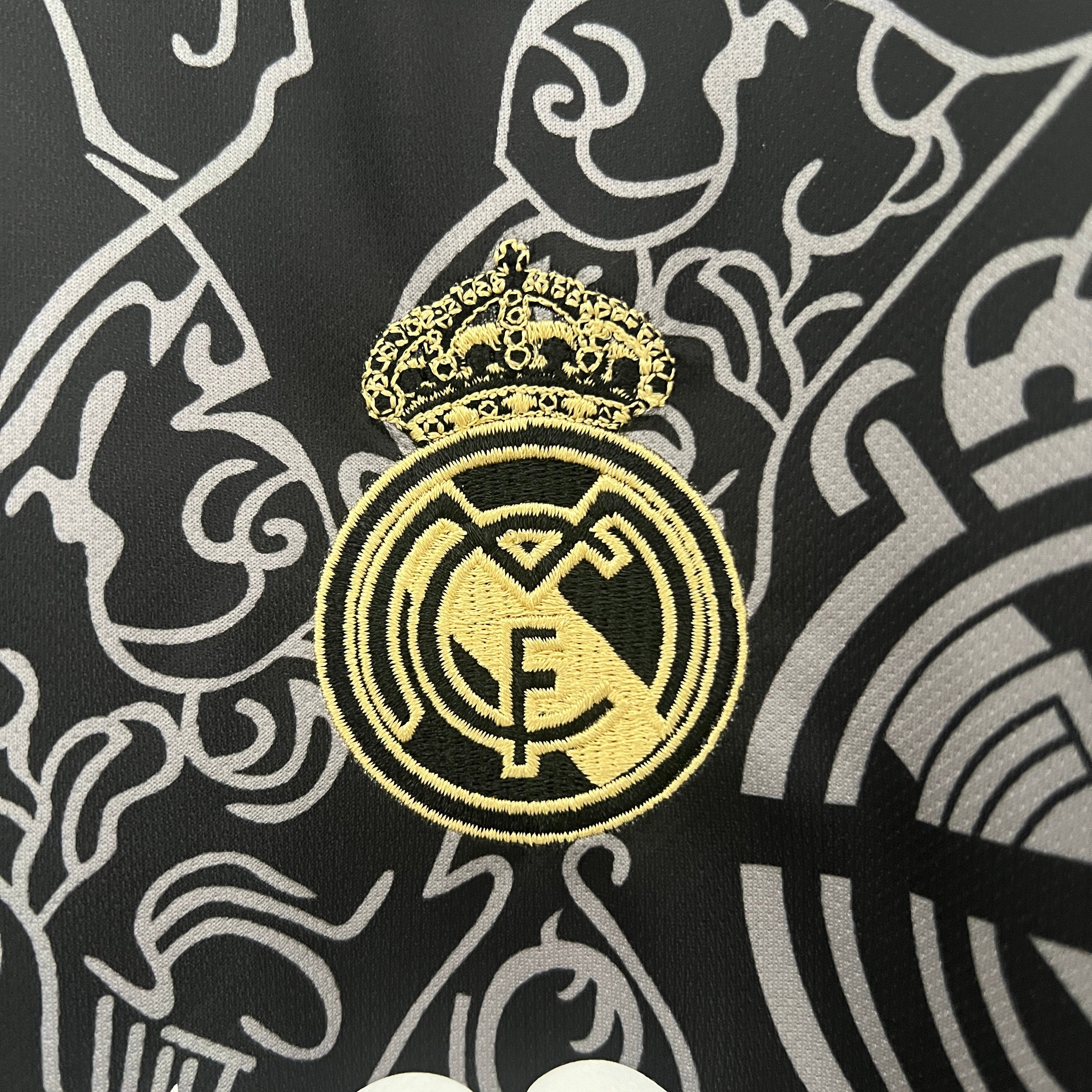 Special Edition Real Madrid Black